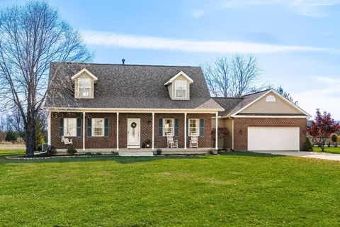 3055 Clifford Ave, Ashville, OH 43103