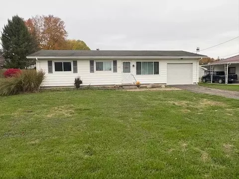 108 N Jefferson St, Utica, OH 43080