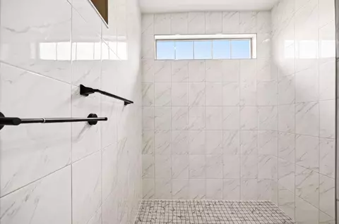 Bath - 6710 Trinity Mist Way, Delaware, OH 43015 photo 2 of 5
