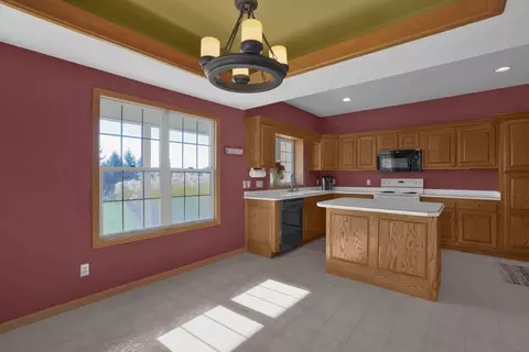 Kitchen - 3079 Fox Rd, Mansfield, OH 44904 photo 1 of 5