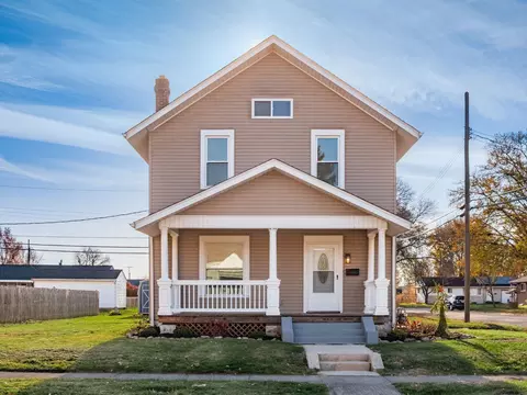 253 N Market St, Mount Sterling, OH 43143