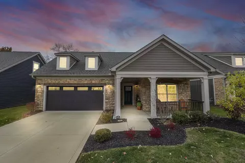 6452 Nature Nook Dr, Lewis Center, OH 43035