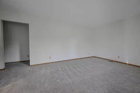 Living - 3022 E Brixton Dr E, Springfield, OH 45503 photo 1 of 5