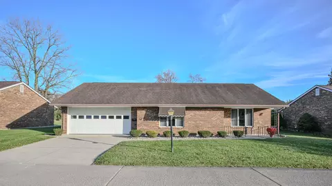 3022 E Brixton Dr E, Springfield, OH 45503