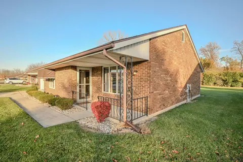 Exterior - 3022 E Brixton Dr E, Springfield, OH 45503 photo 4 of 6