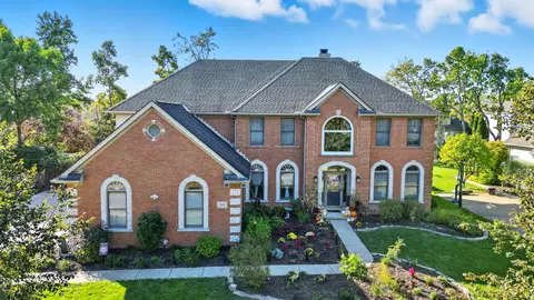 369 Windcroft Dr, Westerville, OH 43082