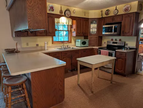Kitchen - 26083 Coshocton Rd, Howard, OH 43028 photo 1 of 2