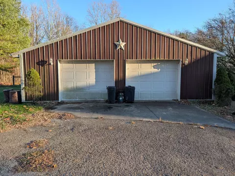 Exterior - 26083 Coshocton Rd, Howard, OH 43028 photo 7 of 8