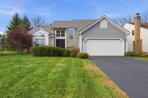 6727 Braeswick Ct, Canal Winchester, OH 43110