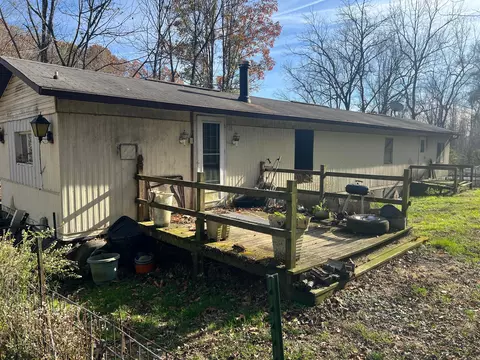 4155 Savage Hill Rd, Sugar Grove, OH 43155