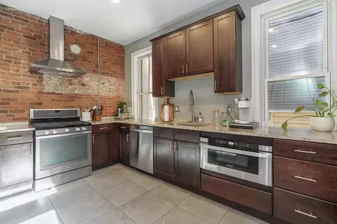 Kitchen - 181 E 4th Ave, Columbus, OH 43201 photo 3 of 5