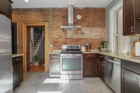 Kitchen - 181 E 4th Ave, Columbus, OH 43201 photo 5 of 5