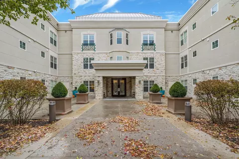 5735 Newbank Cir #303, Dublin, OH 43017