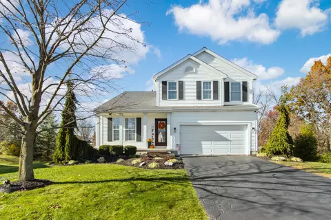 8322 Aurora Ct, Lewis Center, OH 43035