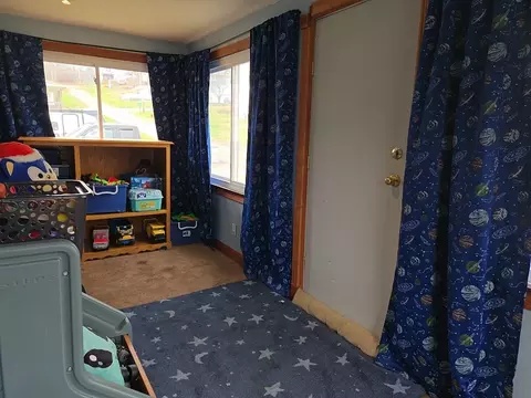 185 Adams St, Corning, OH 43730 photo 7