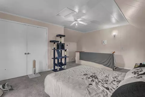 Bedroom - 377 E Union St, Circleville, OH 43113 photo 7 of 8