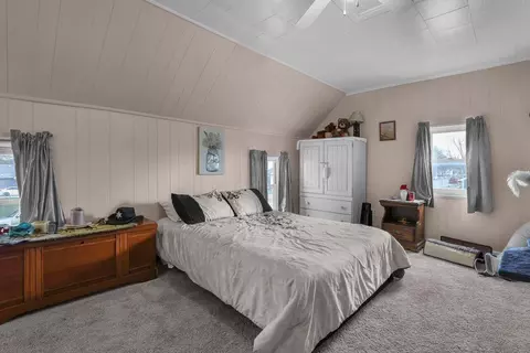 Bedroom - 377 E Union St, Circleville, OH 43113 photo 8 of 8