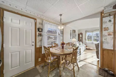 Dining - 807 Daffodil Dr, Marion, OH 43302 photo 1 of 1