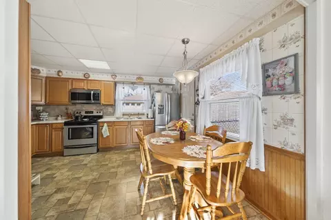 Kitchen - 807 Daffodil Dr, Marion, OH 43302 photo 5 of 5