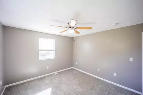 Bedroom - 7863 Railroad St, Orient, OH 43146 photo 3 of 9