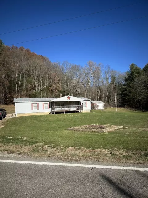 10765 Coshocton Rd, New Concord, OH 43762