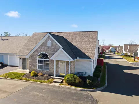 7845 Meadowlark Ln S, Reynoldsburg, OH 43068