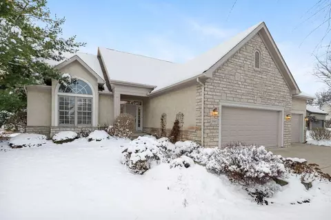 5540 Bellerive Pl, Westerville, OH 43082