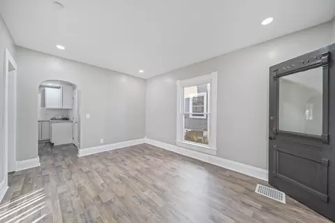 Living - 509 Summit St, Marion, OH 43302 photo 1 of 8