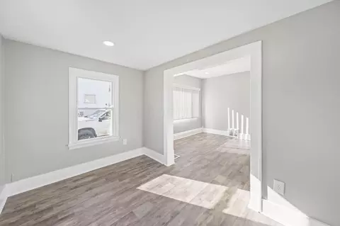 Living - 509 Summit St, Marion, OH 43302 photo 8 of 8