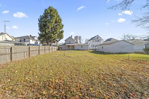 Exterior - 509 Summit St, Marion, OH 43302 photo 3 of 4