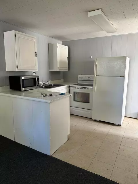 Kitchen - 444 Edwards Street Apt A B St #A, B, Ada, OH 45810 photo 1 of 4