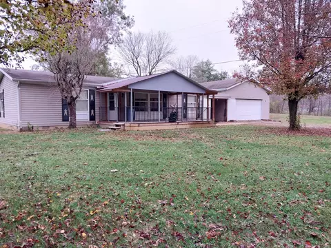 11593 Highland Hills Dr, Hillsboro, OH 45133
