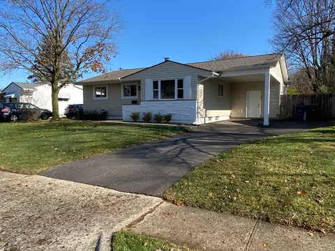 5318 Eisenhower Rd, Columbus, OH 43229