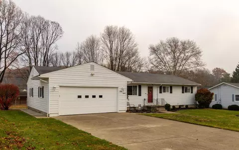 2018 Coldspring Dr, Lancaster, OH 43130