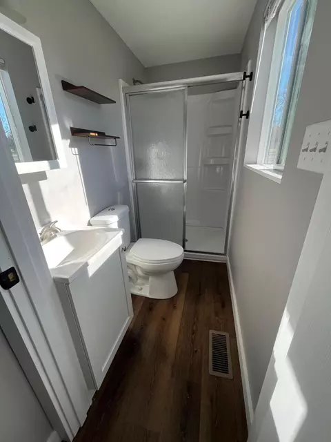 Bath - 11511 Lithopolis Rd NW, Lithopolis, OH 43136 photo 3 of 3