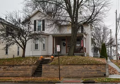 571 E Chestnut St, Lancaster, OH 43130