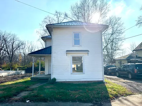 109 Columbus Rd, Mount Vernon, OH 43050