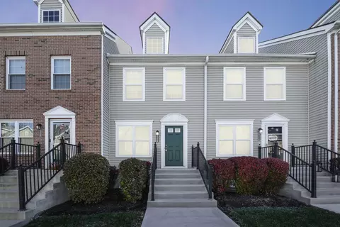 8326 Bruntsfield Rd, Columbus, OH 43235
