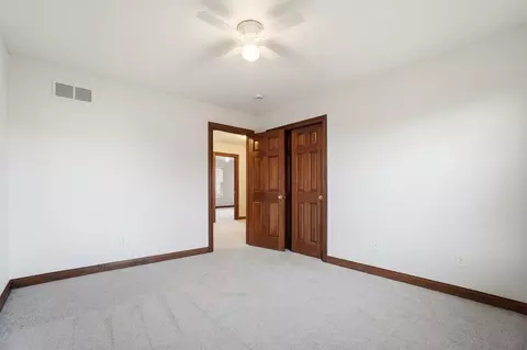 Bedroom - 8092 Summerhouse Dr E, Dublin, OH 43016 photo 16 of 17