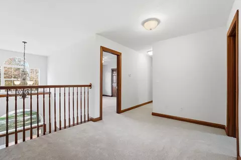 Entry Way - 8092 Summerhouse Dr E, Dublin, OH 43016 photo 5 of 7