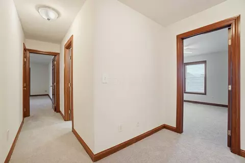 Entry Way - 8092 Summerhouse Dr E, Dublin, OH 43016 photo 7 of 7