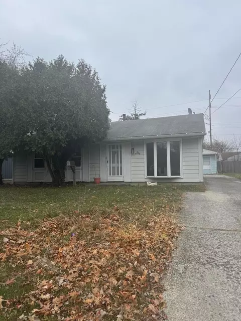 570 W Lawn Dr, Marion, OH 43302
