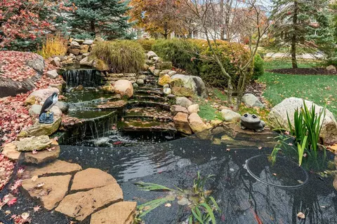 6553 Weston Cir E, Dublin, OH 43016 photo 2