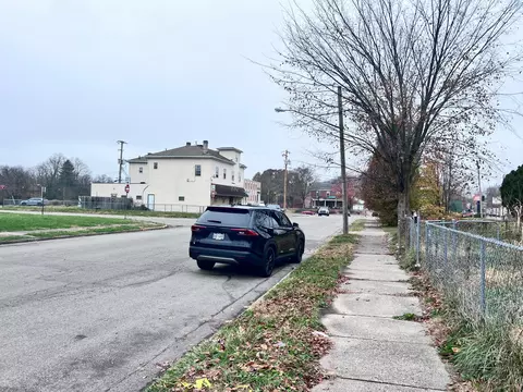 242 Chestnut Ave, Springfield, OH 45503 photo 5