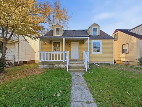 1079 E 20th Ave, Columbus, OH 43211