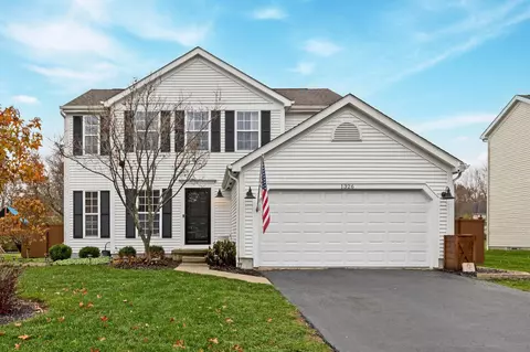 1326 Westwood Dr, Lewis Center, OH 43035