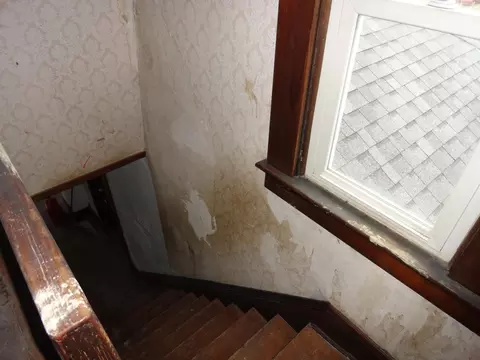 Entry Way - 117 N Boggs St, De Graff, OH 43318 photo 3 of 4