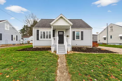 934 Davis Ave, Newark, OH 43055