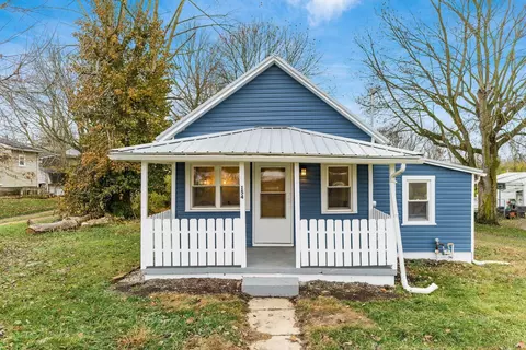 154 W Front St, New Holland, OH 43145