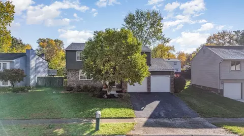 6482 Purplefinch Ct, Westerville, OH 43081